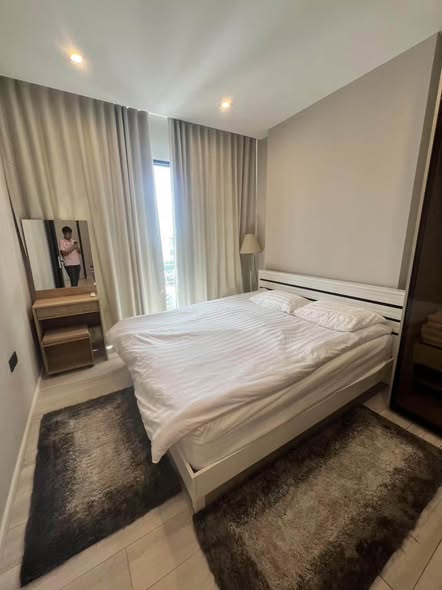 bedroom of The Room Phaya Thai