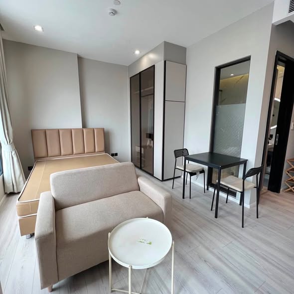 living room and room interior of The Room Phaya Thai