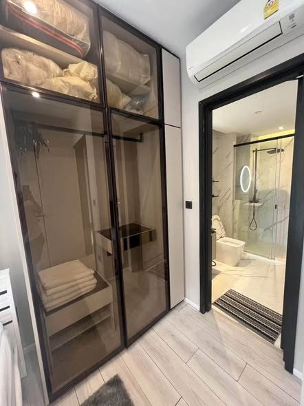 room interior and bathroom of The Room Phaya Thai