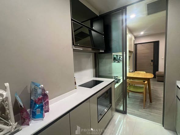room interior of The Room Sathon