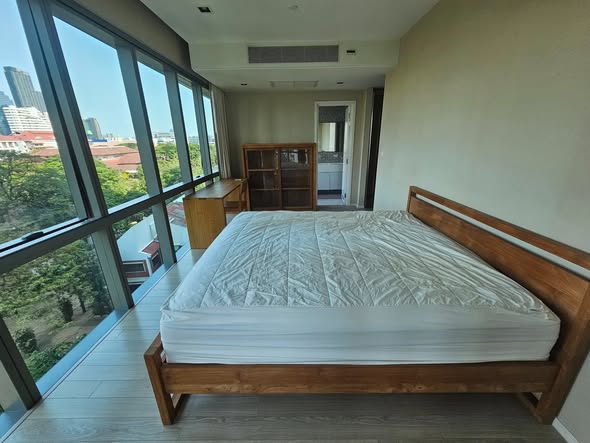 bedroom of The Room Sukhumvit 21