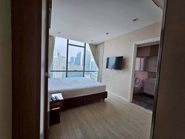 bedroom of The Room Sukhumvit 21