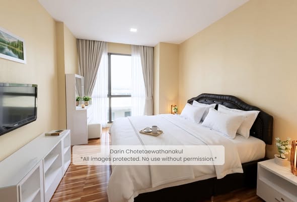 bedroom of The Room Sukhumvit 62