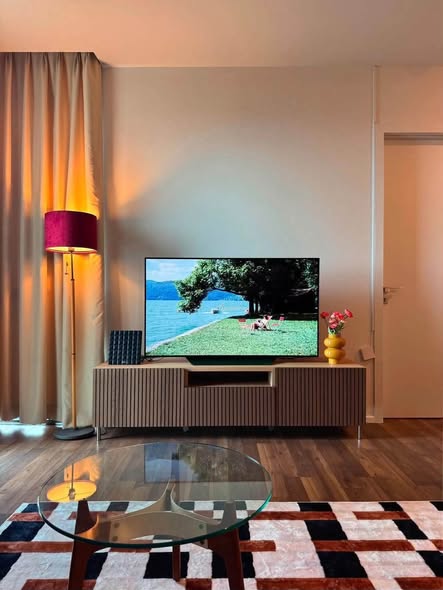 living room of The Room Sukhumvit 62