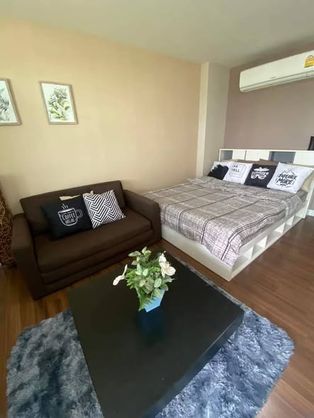 bedroom of The Royal Place 2