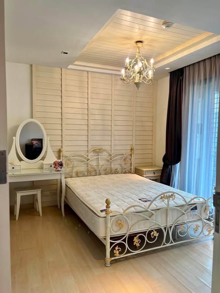 bedroom of The Sense Sukhumvit