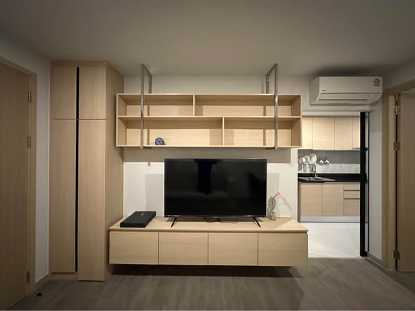 bedroom and room interior of The SHADE Sathon 1 (เดอะเชดด์ สาทร 1)