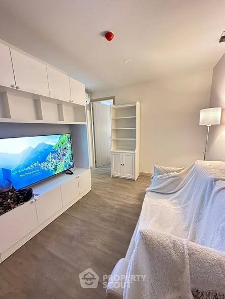 living room and bedroom of The SHADE Sathon 1 (เดอะเชดด์ สาทร 1)