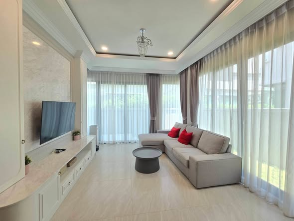 bedroom and living room of The SONNE Srinakarindra-Bangna