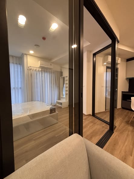 room interior of The Stage Mindscape Ratchada-Huai Khwang