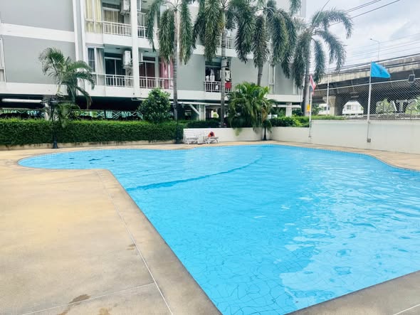 pool of The Star Estate At Narathiwas