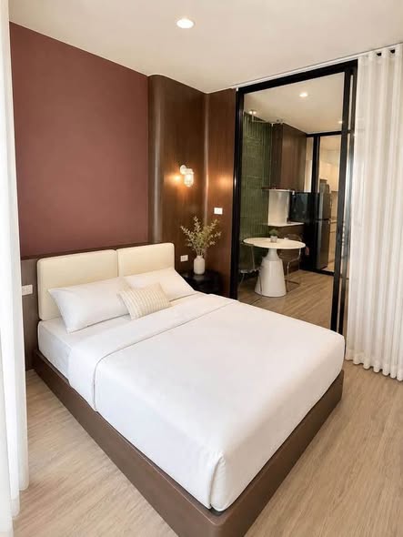 bedroom of The Strand Thonglor