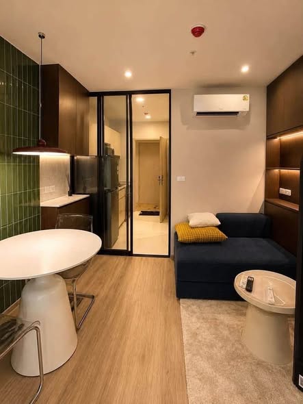 living room and bedroom and bathroom of The Strand Thonglor