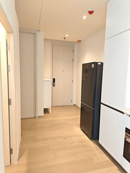 room interior of The Strand Thonglor