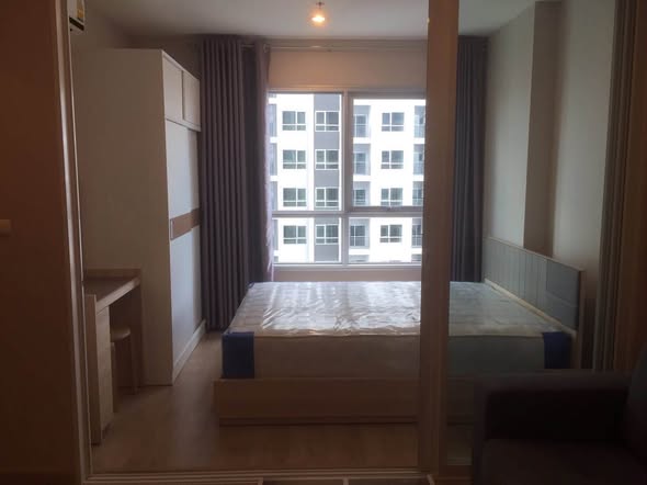 bedroom and room interior of The Tempo Grand Sathon-Wutthakat