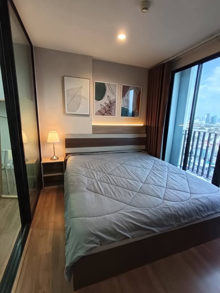 bedroom of The Tree Interchange