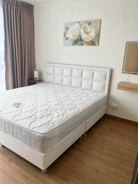 bedroom of The Tree Interchange