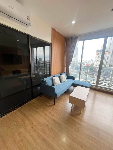 living room and bedroom of The Tree Interchange