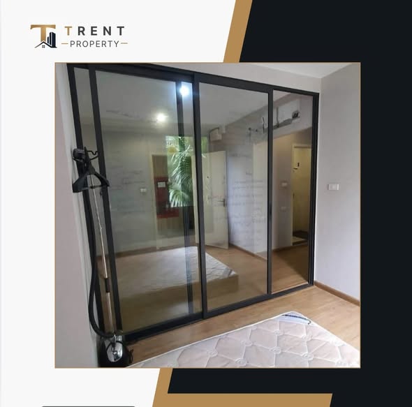room interior of The Tree Privata
