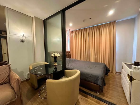 bedroom of The Tree Rio Bang-Aor Station