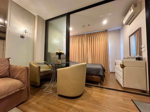 bedroom and living room and room interior of The Tree Rio Bang-Aor Station