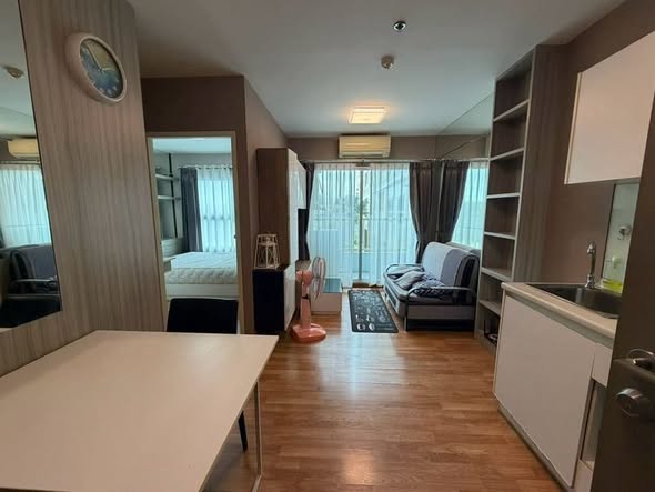 bedroom of The Trust Condo South Pattaya