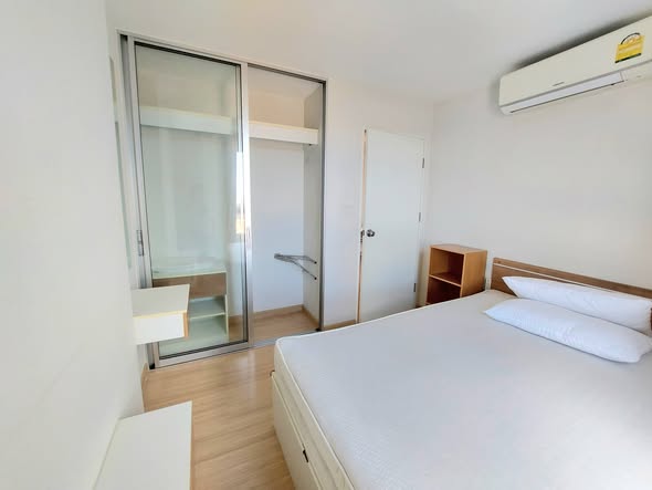 bedroom of The Viva Condo Petchkasem 68