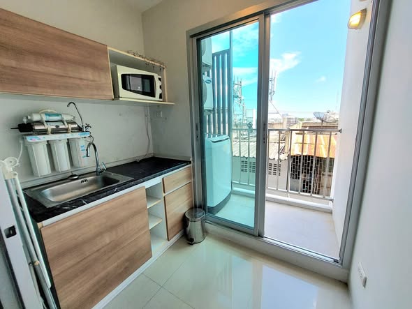 The Viva Condo Petchkasem 68
