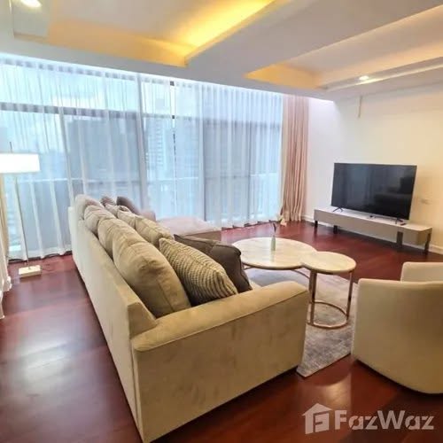 bedroom and living room of THE WATERFORD (Thong Lo 11)