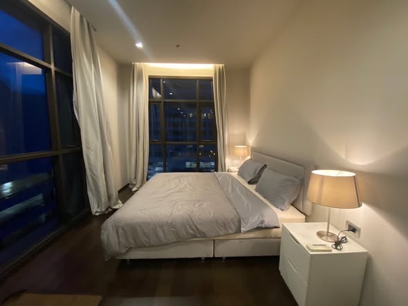 bedroom of THE XXXIX