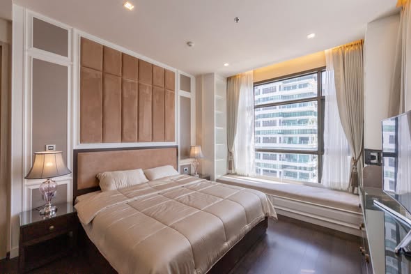 bedroom of THE XXXIX