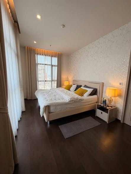 bedroom of THE XXXIX