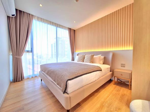 bedroom of THEA Private Suites by TH District
