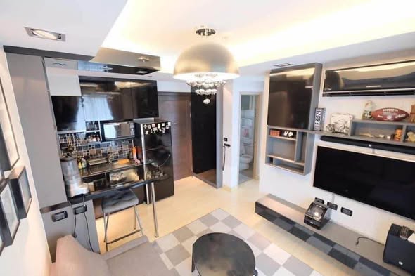 kitchen of Thru Thong Lor