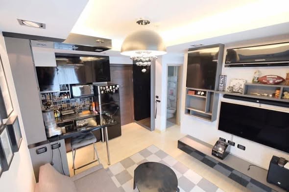 kitchen of Thru Thong Lor