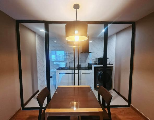 room interior of Tidy Thonglor