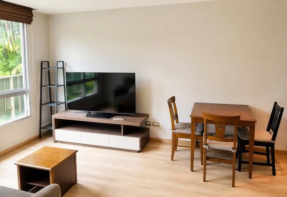 living room and room interior of Tree Condo Sukhumvit 42