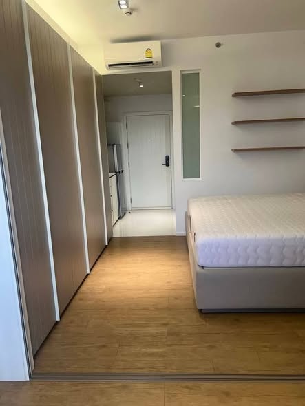 bedroom and room interior of Triple Y Residence