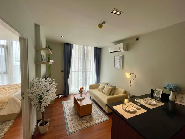 living room and bedroom of U CHAROEN RESIDENCE TOWN IN TOWN
