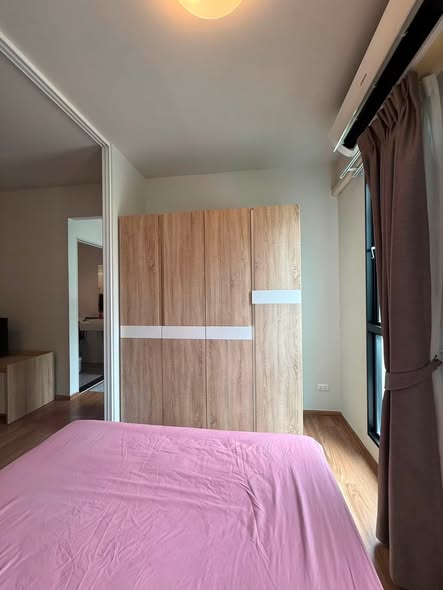 bedroom and room interior of Unio Sukhumvit 72 phase 1 building E