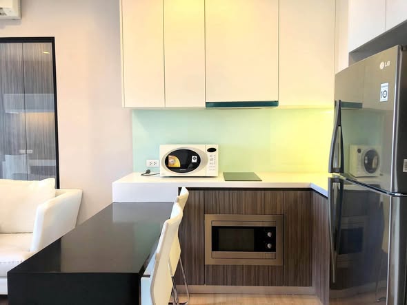 Urbano Absolute Sathon-Taksin