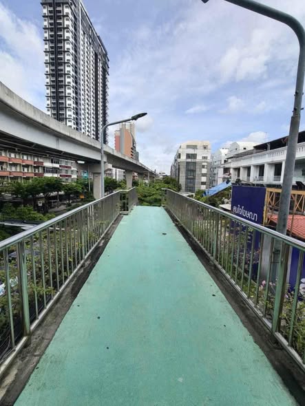Urbano Absolute Sathon-Taksin