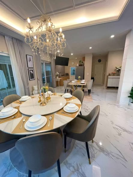 room interior of Vararom Premium House Watcharapol-ChatuChot | Q House