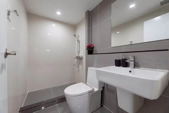 bathroom of Very Sukhumvit 72 เวรี่ สุขุมวิท 72