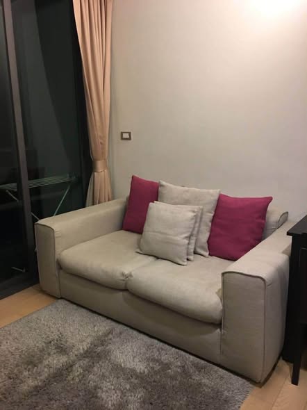 living room and bedroom of Via 49