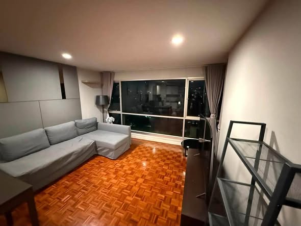 bedroom and living room of Vibhavadi Suite