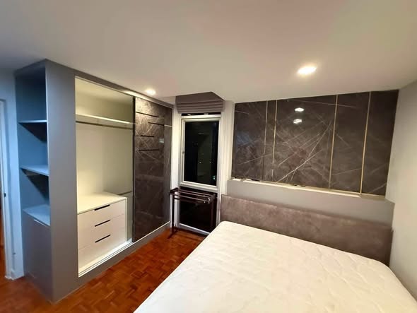 bedroom and room interior of Vibhavadi Suite