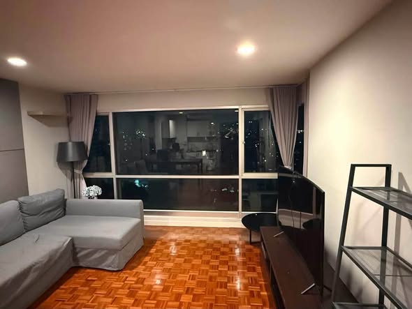 living room of Vibhavadi Suite