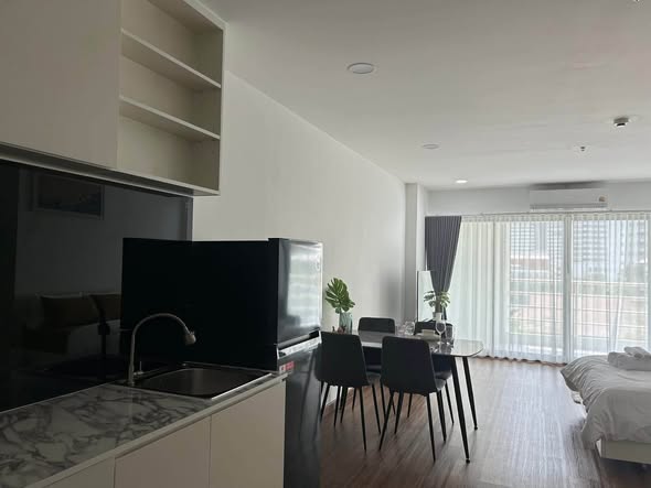 bedroom of View Talay 5 C Condominium