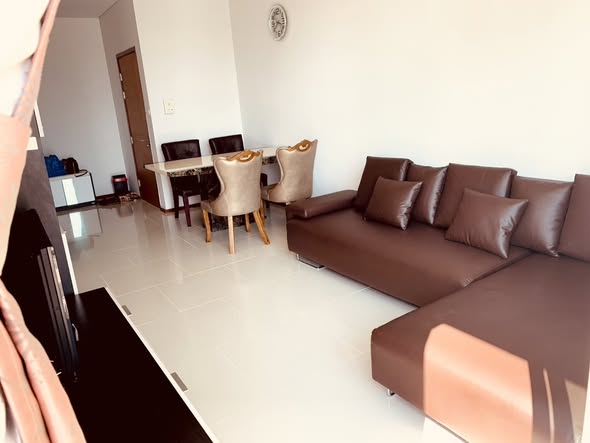 living room and bedroom of Villa Sathon Condominium